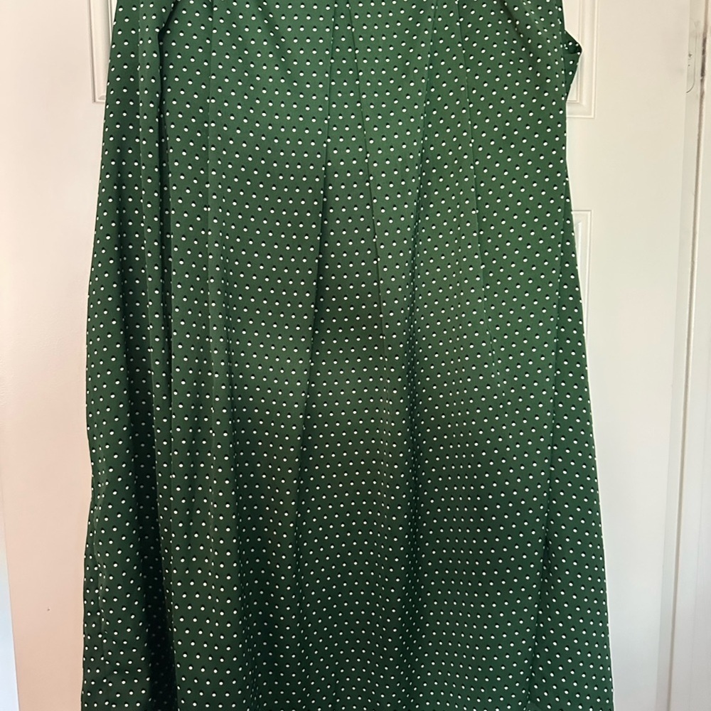 Who What Wear Green Patterned Dot Button Up Maxi Skirt size 16 - Picture 3 of 7